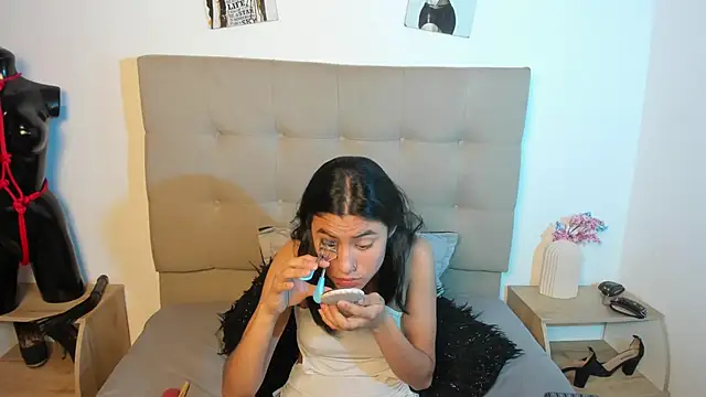 VioletaHolly online show from September 26, 10:40 pm