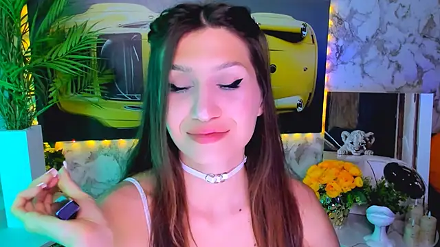 Mollyinyourmind online show from November 8, 8:25 pm