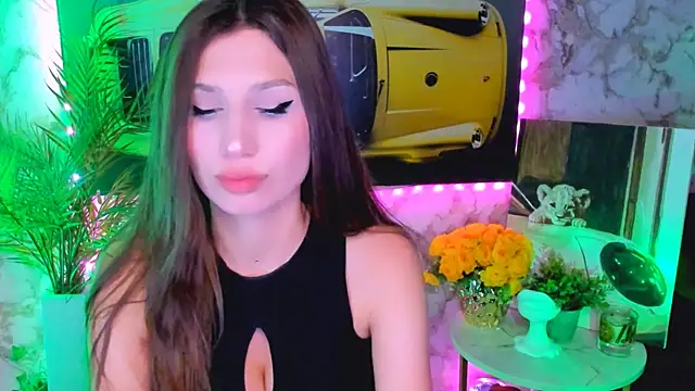 Mollyinyourmind online show from October 3, 3:50 pm