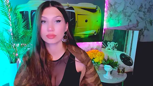 Mollyinyourmind online show from October 4, 8:24 pm