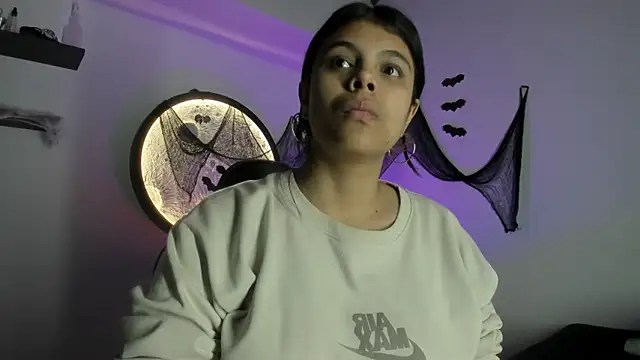 Aleja-02 online show from October 24, 9:22 pm