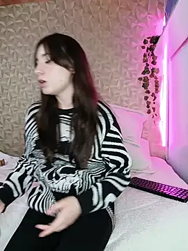 Snapshot of Amber-08 chatting on October 14, 1:35 pm Amber-08 online show from October 14, 1:35 pm