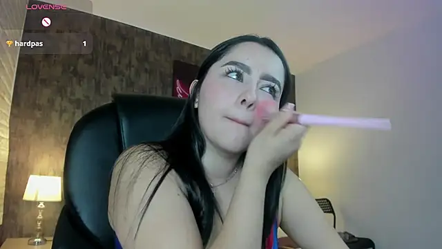 Snapshot of marian__stone chatting on October 7, 7:51 pm marian  stone online show from October 7, 7:51 pm