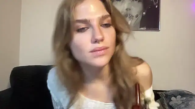 sweetceeme online show from April 17, 1:19 am