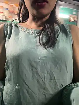 Snapshot of modelnishu chatting on October 24, 10:22 am modelnishu online show from October 24, 10:22 am