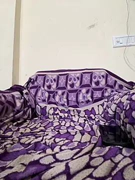 modelnishu online show from November 5, 4:07 am