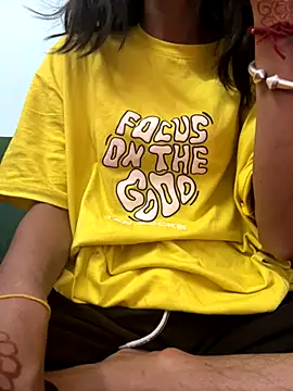 Snapshot of modelnishu chatting on October 12, 4:37 am modelnishu online show from October 12, 4:37 am