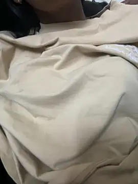 Snapshot of modelnishu chatting on October 4, 6:12 pm modelnishu online show from October 4, 6:12 pm