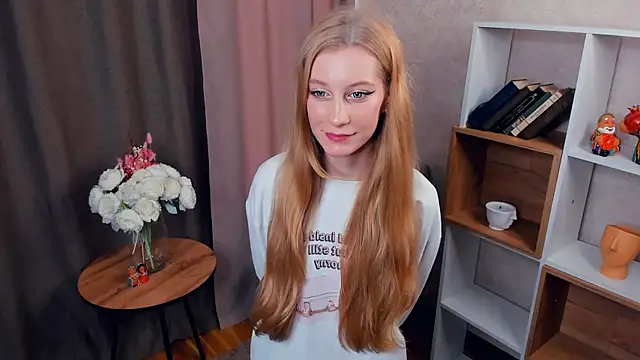 JulianaHewell online show from September 21, 7:40 am