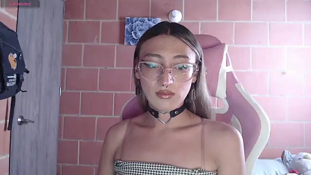 Andrea camilaaa online show from October 1, 3:28 pm