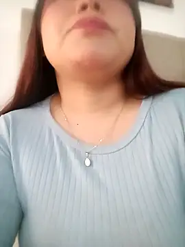 LucyPetit online show from September 29, 1:27 pm