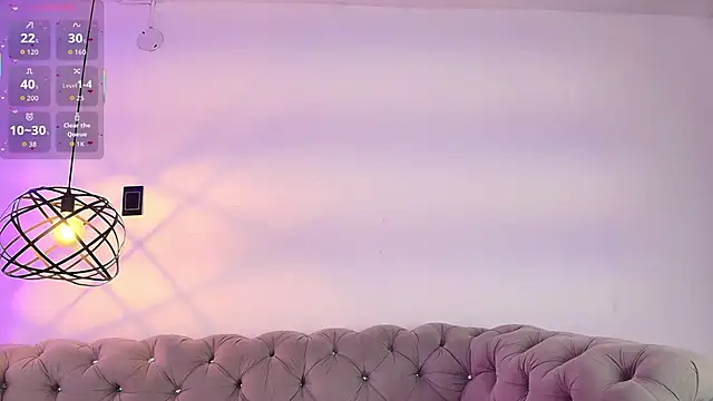 KhloeJohnson online show from October 25, 5:04 am