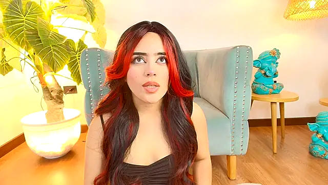 KhloeJohnson online show from November 3, 4:05 am