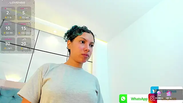 Snapshot of lis_rous chatting on September 19, 11:53 am lis rous online show from September 19, 11:53 am