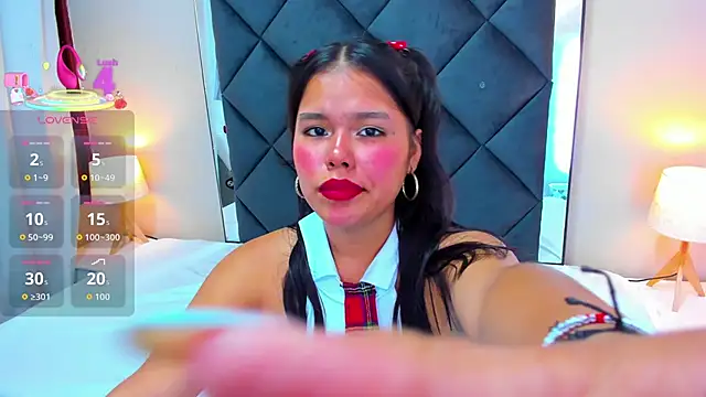 Snapshot of kittyy_babee chatting on October 8, 11:47 am kittyy babee online show from October 8, 11:47 am