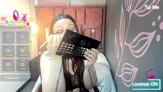 Snapshot of Isa_Thompson__ chatting on September 17, 12:14 pm Isa Thompson online show from September 17, 12:14 pm