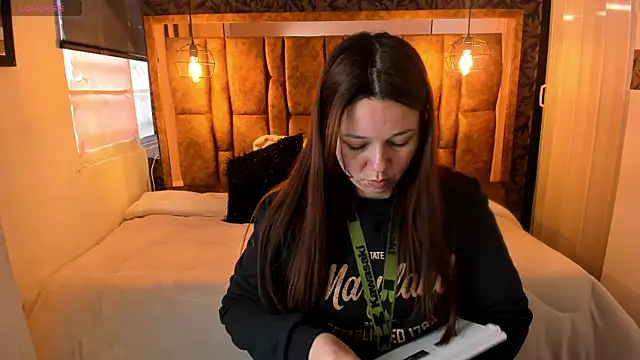 Snapshot of Isa_Thompson__ chatting on October 20, 11:46 am Isa Thompson online show from October 20, 11:46 am