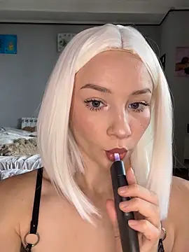 JennaOluretn online show from September 29, 11:15 am