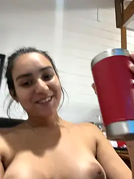 hannahhotwife online show from October 4, 3:56 am