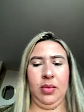 Isasexyxxx online show from September 17, 5:33 pm
