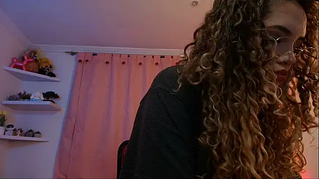 evansweett7 online show from January 17, 12:29 am