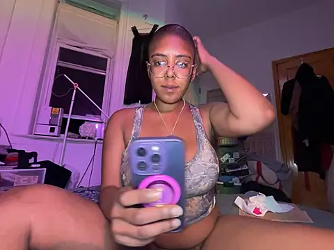 aliasyourfav online show from May 22, 4:54 am