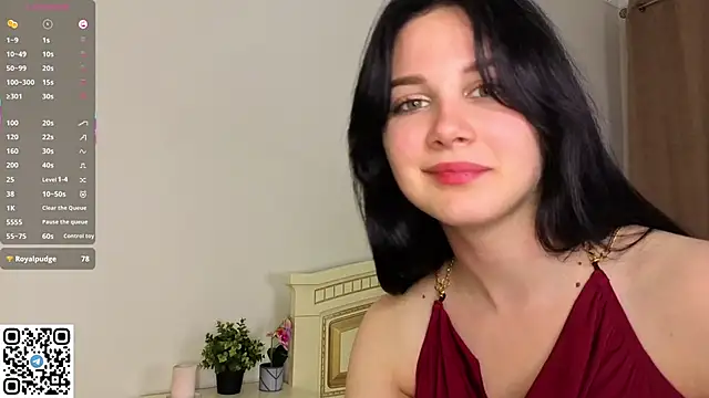 Snapshot of EnricaElis chatting on October 6, 9:41 pm EnricaElis online show from October 6, 9:41 pm