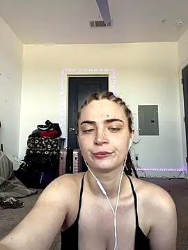 Roseyla    online show from October 8, 7:29 pm