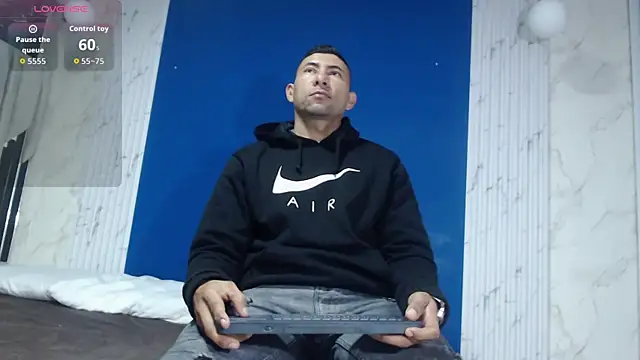 Morganandmegan online show from January 12, 11:04 am