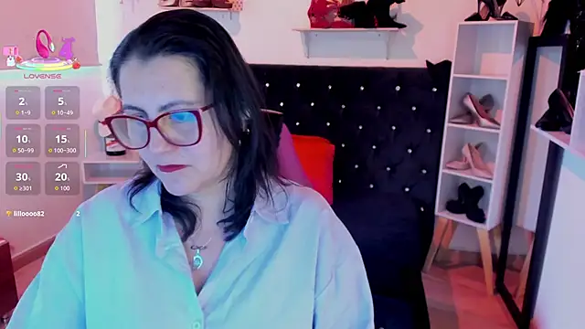 Snapshot of D_Martii chatting on September 27, 2:02 pm D Martii online show from September 27, 2:02 pm