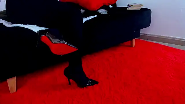 Snapshot of D_Martii chatting on October 25, 3:08 pm D Martii online show from October 25, 3:08 pm