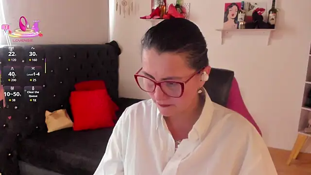 Snapshot of D_Martii chatting on September 22, 1:31 pm D Martii online show from September 22, 1:31 pm