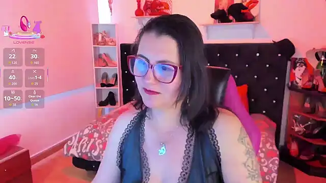 Snapshot of D_Martii chatting on October 15, 2:19 pm D Martii online show from October 15, 2:19 pm