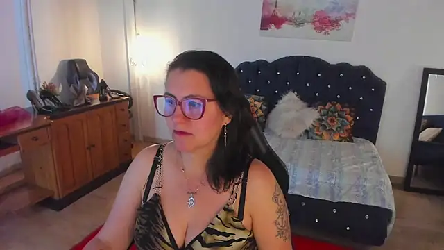 Snapshot of D_Martii chatting on October 14, 2:08 pm D Martii online show from October 14, 2:08 pm