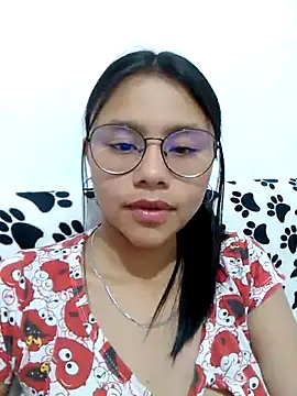 SofieLove 01 online show from April 1, 8:06 pm