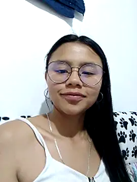 SofieLove 01 online show from April 10, 6:52 am