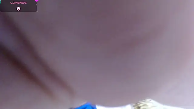 hiilarybrown online show from September 25, 6:50 pm