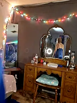 PeachyAriel online show from April 12, 2:25 am