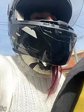 Snapshot of JuliethaDemon_ chatting on September 17, 1:31 pm JuliethaDemon  online show from September 17, 1:31 pm