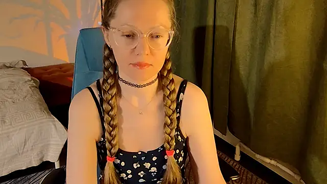  Goldilocks  online show from October 13, 6:10 pm