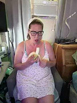 petalsexy online show from October 5, 9:20 pm