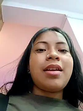 Snapshot of LilyCutee_ chatting on October 18, 7:59 pm LilyCutee  online show from October 18, 7:59 pm