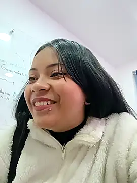 Snapshot of LilyCutee_ chatting on October 24, 6:59 pm LilyCutee  online show from October 24, 6:59 pm