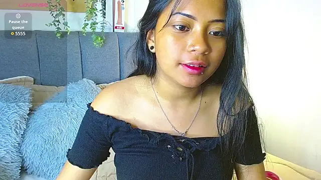 Snapshot of LilyCutee_ chatting on September 28, 7:19 pm LilyCutee  online show from September 28, 7:19 pm