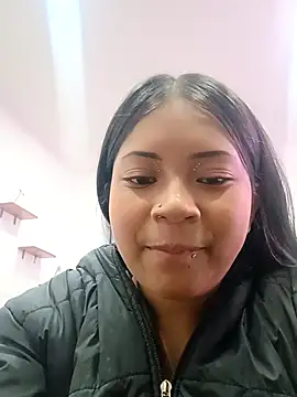 Snapshot of LilyCutee_ chatting on October 25, 7:43 pm LilyCutee  online show from October 25, 7:43 pm