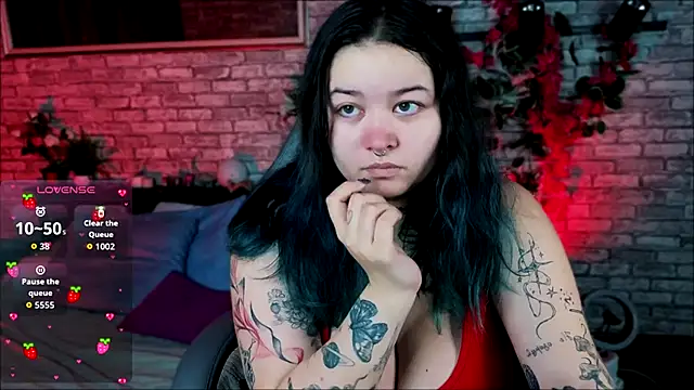 Snapshot of Mira_Fyre chatting on September 30, 8:24 pm Mira Fyre online show from September 30, 8:24 pm