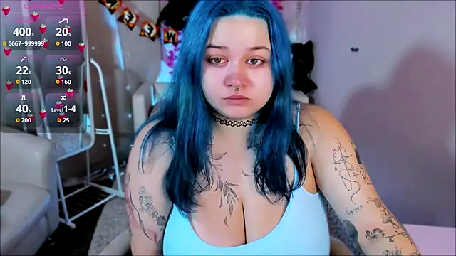 Snapshot of Mira_Fyre chatting on October 19, 8:55 pm Mira Fyre online show from October 19, 8:55 pm