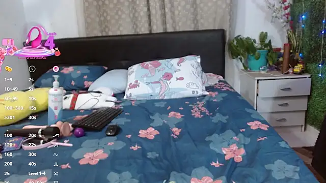 Snapshot of angelly__kate chatting on October 4, 3:34 am angelly kate online show from October 4, 3:34 am