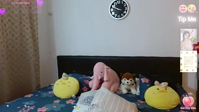 angelly  kate online show from November 18, 12:33 am