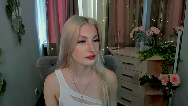 Sarrah blush online show from September 17, 8:12 am